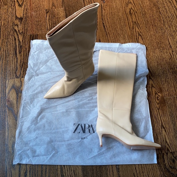 โ๐ฝ๐ HP ๐โ๐ฝ๐ก๐ช๐ง ๐ญ๐ฎ๐ฟ๐ฎ โข Leather Knee-High Boots - Picture 16 of 17